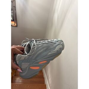 Yeezy 700 Sneakers 6